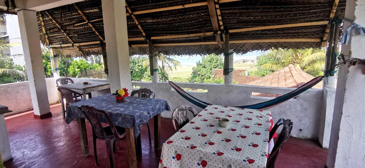 Gunne Fisherman House Уелигама Екстериор снимка